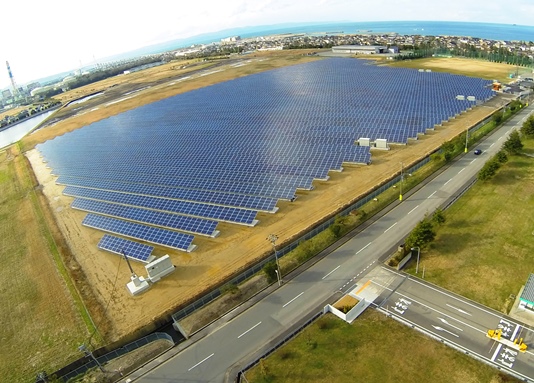 富山新港太陽光発電所