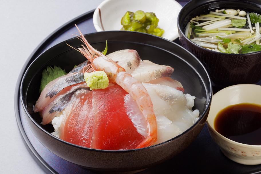 海の駅蜃気楼の海鮮丼