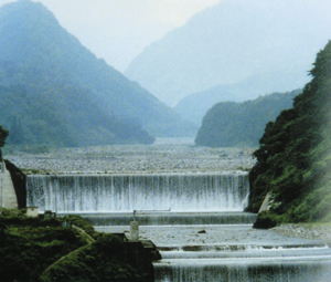 常願寺川の清流の写真