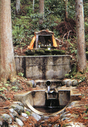 中ノ寺の霊水の写真