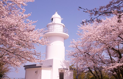 岩崎ノ鼻灯台(高岡市)