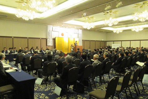 会場