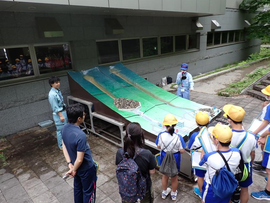 こども砂防教室昨年度の様子2