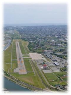 富山県 富山空港の概要