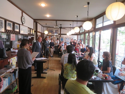 ファムトリップ