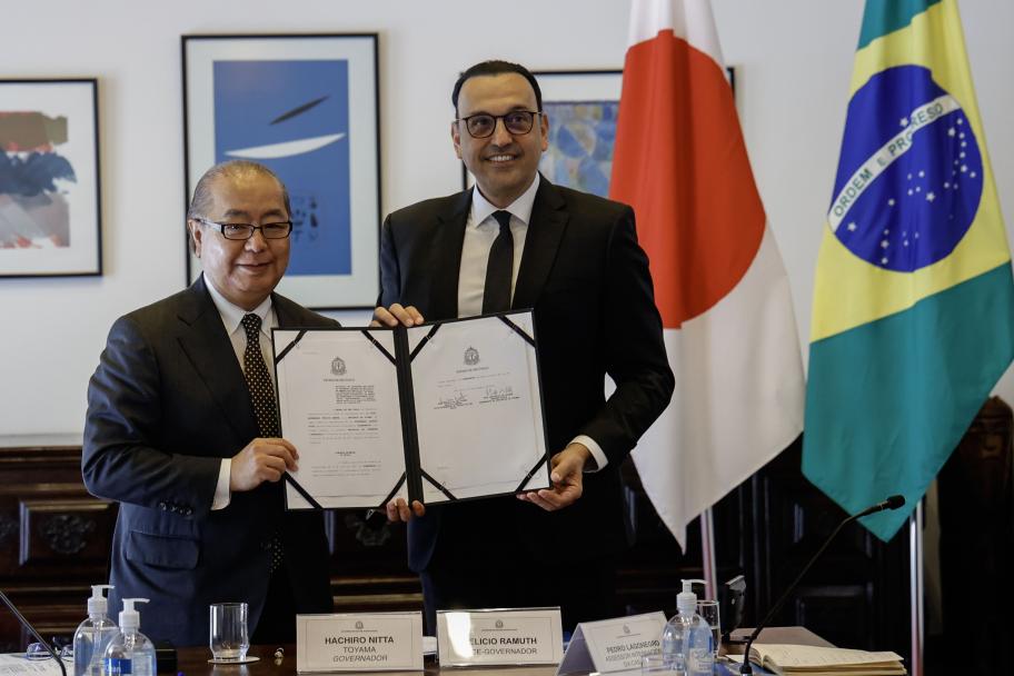 サンパウロ州政府会談署名記念撮影