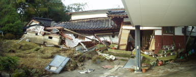 地すべりの事例谷屋地区の写真2