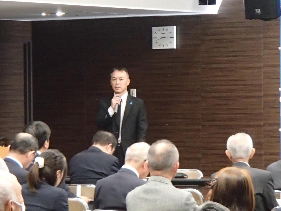 講演会（飯塚事務局長）
