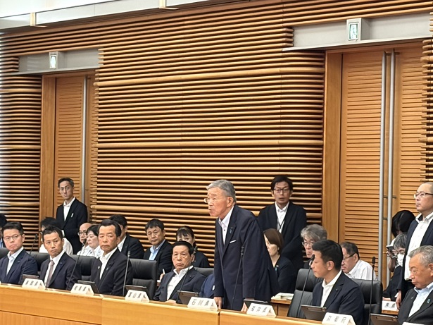 発言