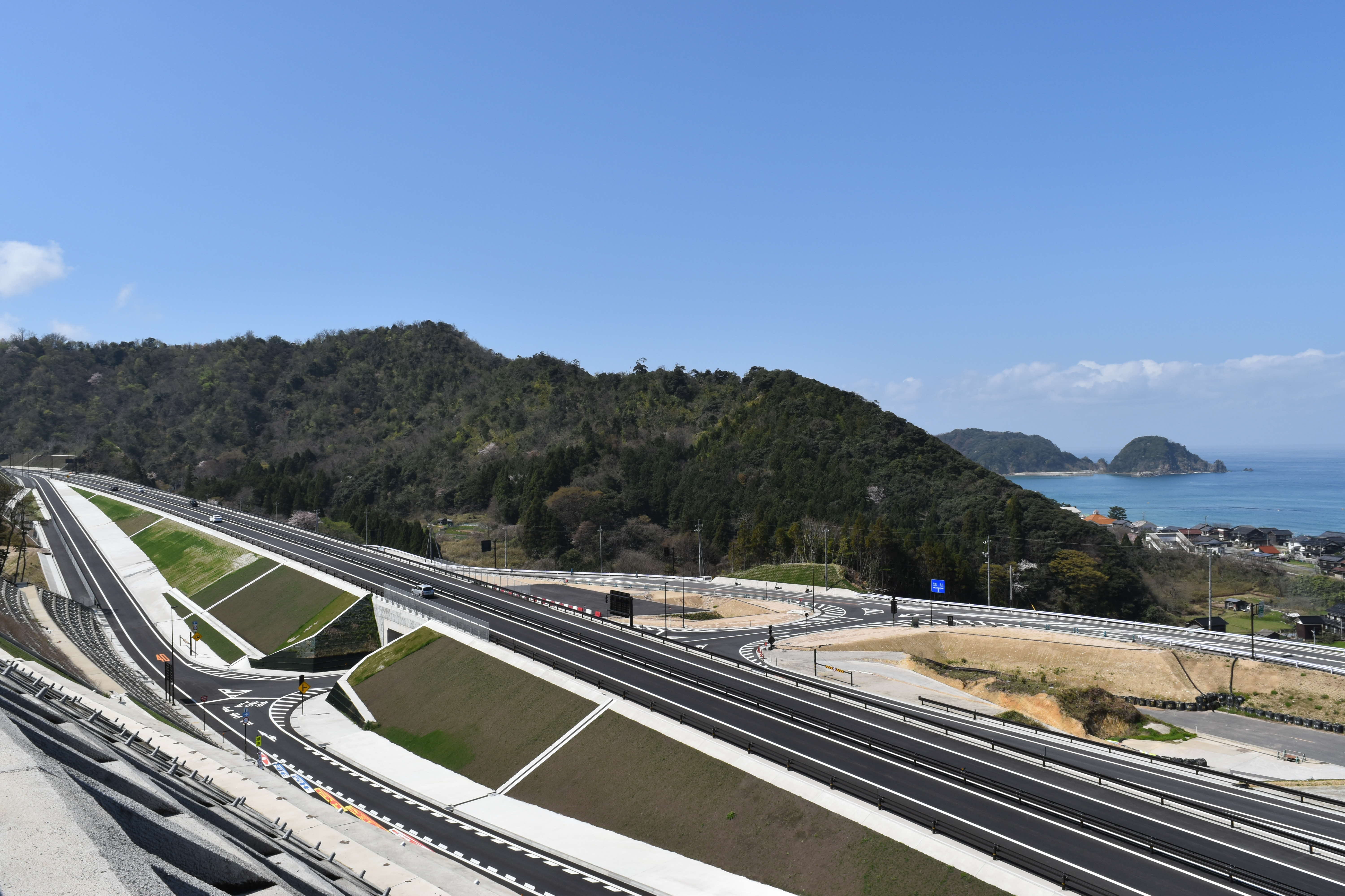 鳥取県（山陰近畿自動車道 岩美道路）