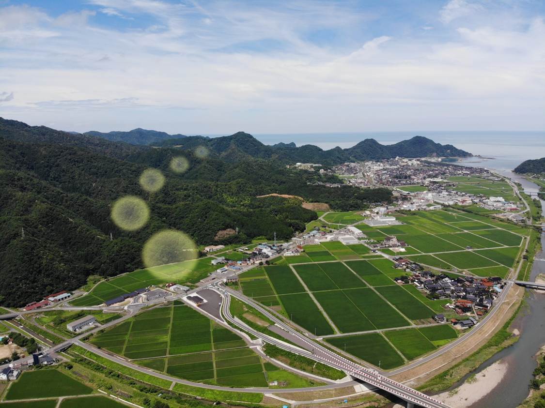 兵庫県（山陰近畿自動車道 浜坂道路Ⅱ期 新温泉浜坂ＩＣ付近）