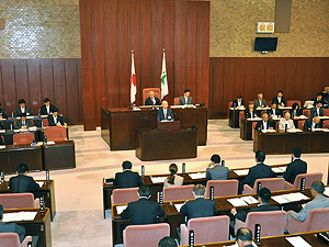 富山県議会の様子