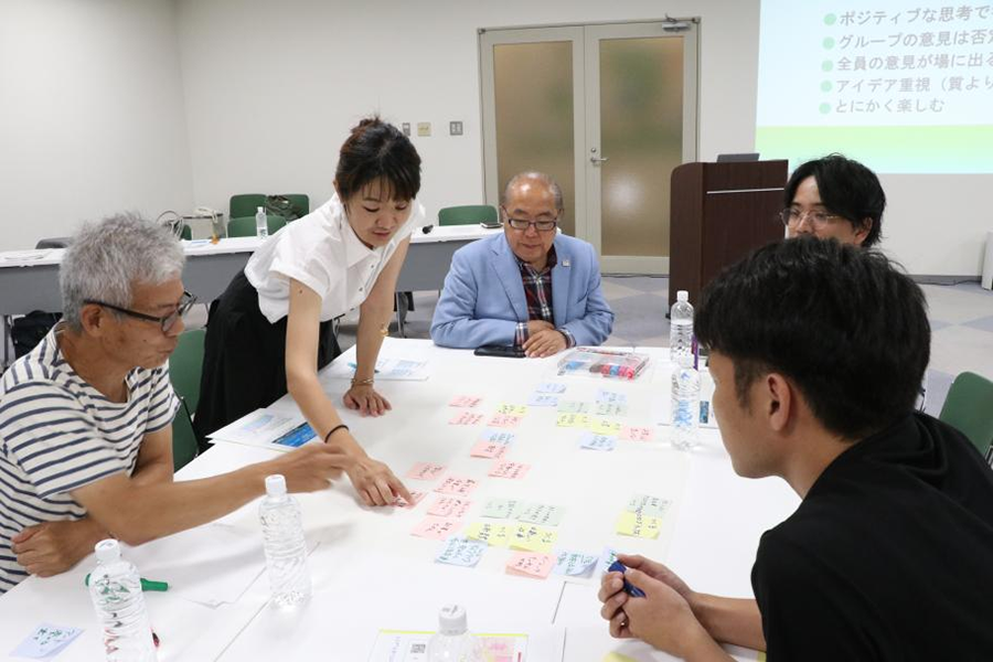 未来共創セッションの様子